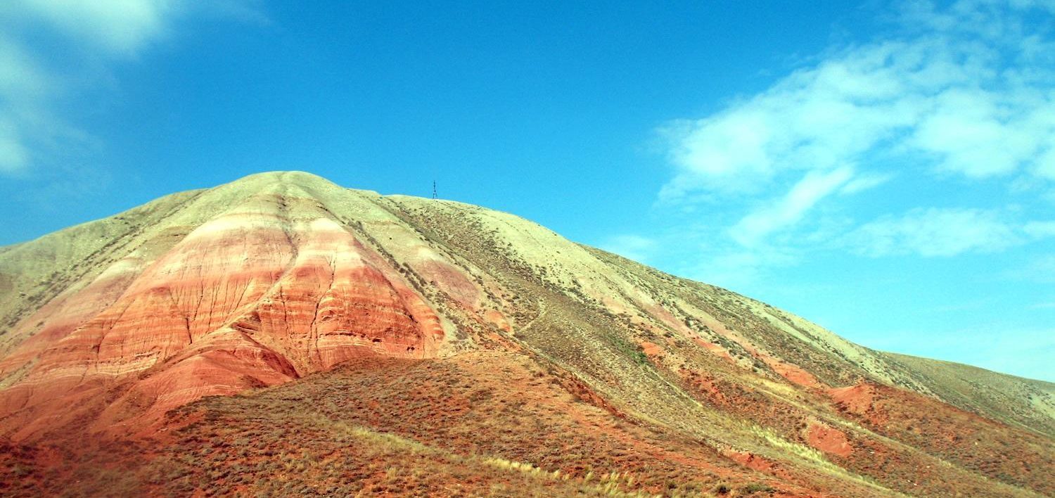 Гора Богдо и озеро Баскунчак